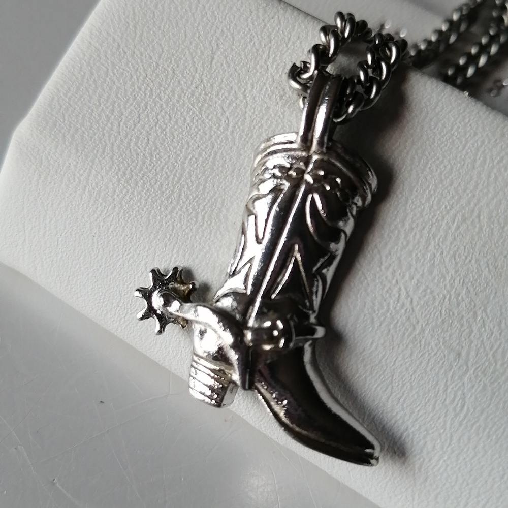 Vintage 1979 Avon Necklace Western Boot Spur Silver Pendant